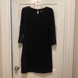 Sz.6 Laundry by Shelli Segal black dress